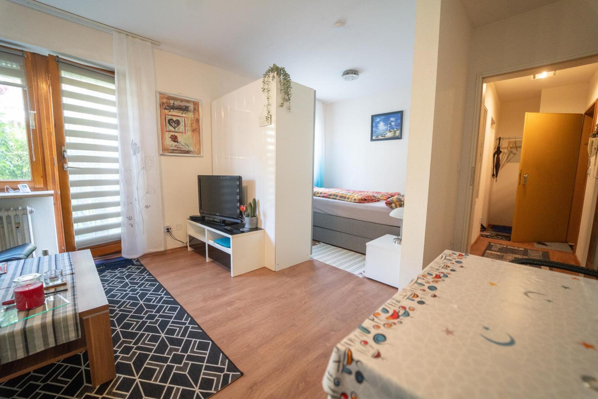 Apartment Ferien Und Monteurwohnung